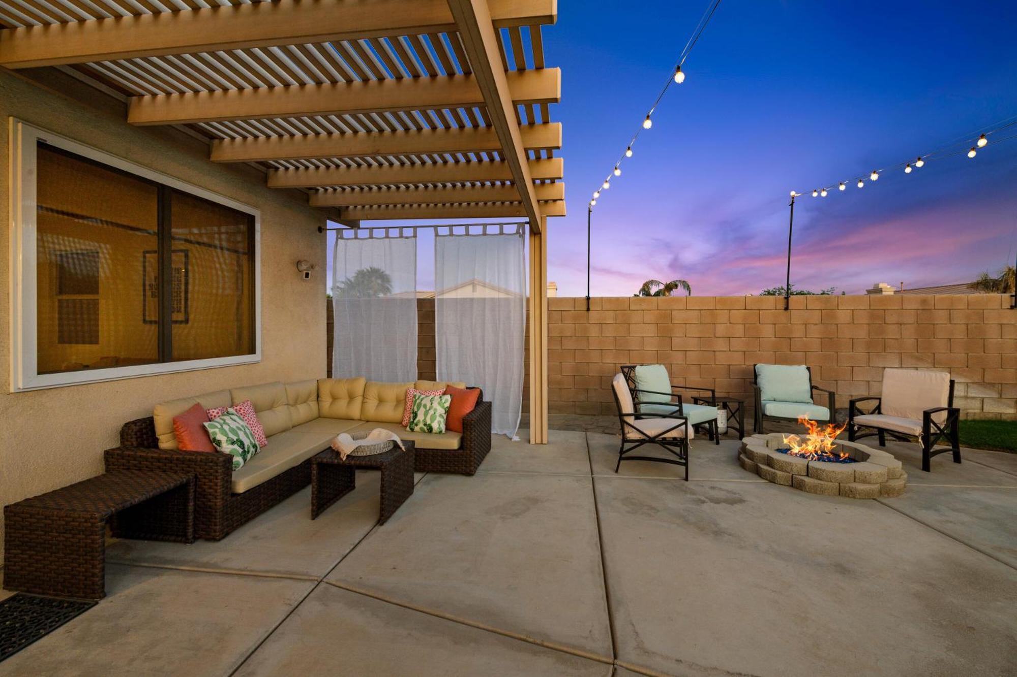 Casa Desert Muse With Heated Pool Spa Firepit Mini Golf And Games Indio Exterior foto